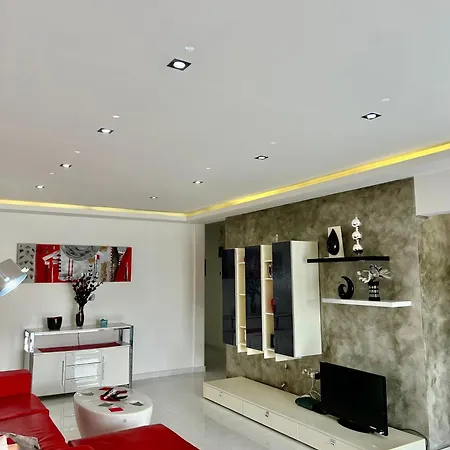 Luxury Seafront 3br Daire
