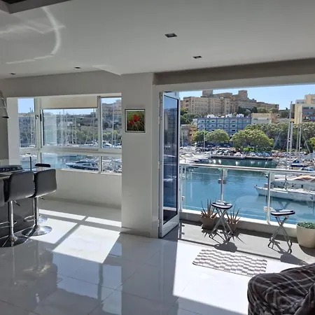 Luxury Seafront 3br Apartment Ta Xbiex