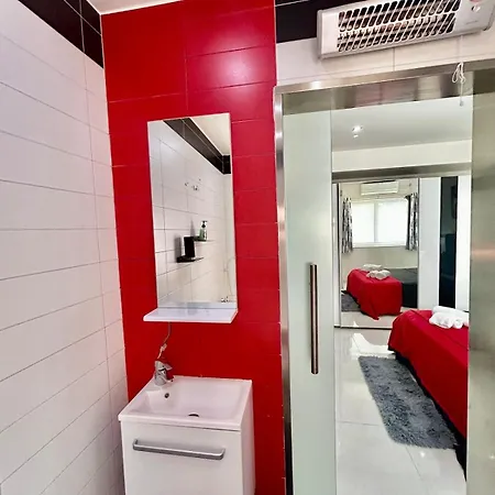 Apartment Luxury Seafront 3br *